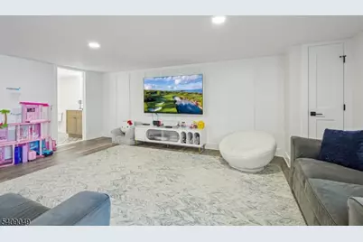 8 Fox Chase Rd, Madison, NJ 07940 - Photo 29