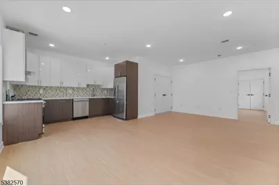 1108 McBride Ave, Woodland Park, NJ 07424 - Photo 29