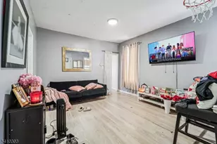 37 Hillman St, Paterson, NJ 07522 - Photo 5