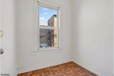 1110 Hampton Pl, Elizabeth, NJ 07201 - Photo 13