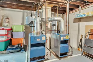 648 Milton Ave, Lyndhurst Township, NJ 07071 - Photo 27