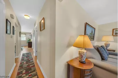 648 Milton Ave, Lyndhurst Township, NJ 07071 - Photo 5