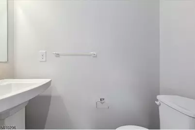 13 Sierra Pl, Sparta Township, NJ 07871 - Photo 9