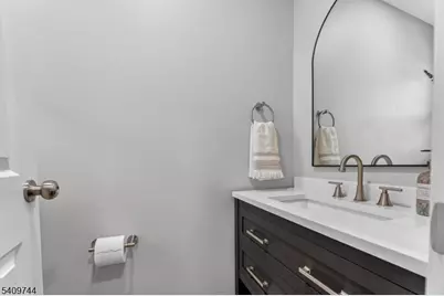 602 Westminster Ct, Hillsborough Township, NJ 08844 - Photo 7