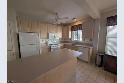 6 Weybourne Ln, White Township, NJ 07823 - Photo 9