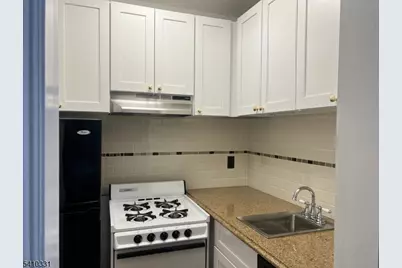 15 Montclair Ave #2, Montclair, NJ 07042 - Photo 9