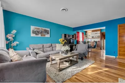 693 Hemlock St, Rahway, NJ 07065 - Photo 5