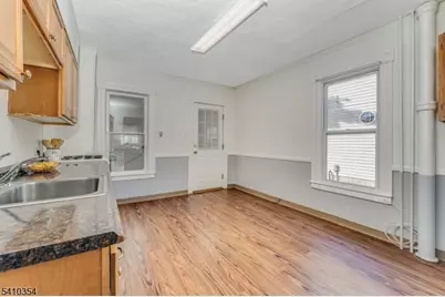 316 Warren St, Phillipsburg, NJ 08865 - Photo 9