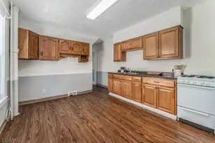 316 Warren St, Phillipsburg, NJ 08865 - Photo 11