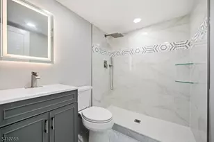 47 Nokomis Ave, Parsippany, NJ 07034 - Photo 31