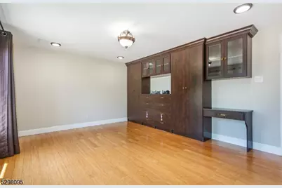 19 Southwynde Dr, Denville, NJ 07834 - Photo 11