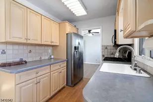 9 McKinley Pl, West Milford, NJ 07480 - Photo 7