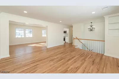 9 Dixon Pl, East Hanover Township, NJ 07936 - Photo 3