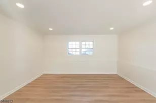 9 Dixon Pl, East Hanover Township, NJ 07936 - Photo 29