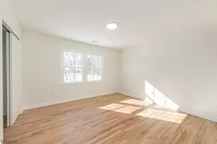 9 Dixon Pl, East Hanover Township, NJ 07936 - Photo 13