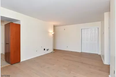 290A Alpine Way, Woodbridge Township, NJ 07095 - Photo 9