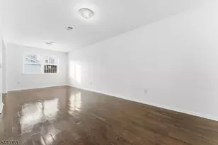 459 S 17th St, Newark, NJ 07103 - Photo 9