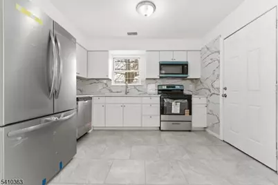 459 S 17th St, Newark, NJ 07103 - Photo 13