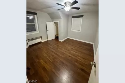 373 Floral Ln, Saddle Brook Township, NJ 07663 - Photo 7