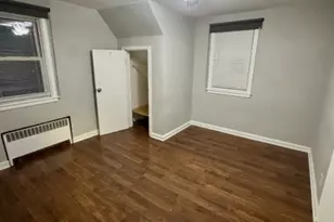 373 Floral Ln, Saddle Brook Township, NJ 07663 - Photo 7