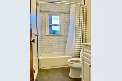 365 Patricia Ct, Union Township, NJ 07083 - Photo 7