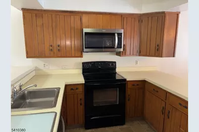 109 Goldfinch Dr, Allamuchy Township, NJ 07840 - Photo 3