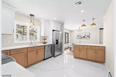 16 Mott Dr, Vernon, NJ 07462 - Photo 5