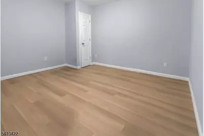 34 Tichenor Ter, Irvington, NJ 07111 - Photo 5