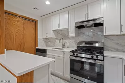 73 Essex Ave #26, Bloomfield, NJ 07003 - Photo 3