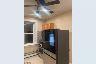 677 Bergen St #2, Newark, NJ 07108 - Photo 5