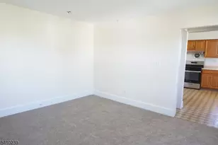 87 E Somerset St, Raritan, NJ 08869 - Photo 7