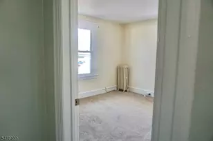 87 E Somerset St, Raritan, NJ 08869 - Photo 11