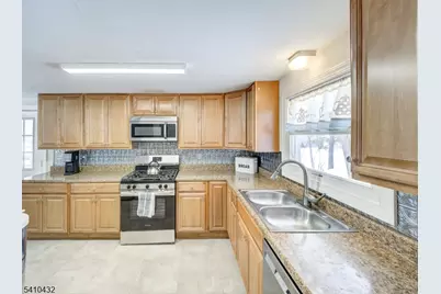 125 Hillcrest Dr, Milford, NJ 08848 - Photo 9