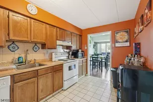 12 Iron Forge Square, Pompton Lakes, NJ 07442 - Photo 13