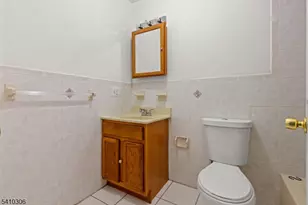 457 Irvine Turner Blvd, Newark, NJ 07108 - Photo 11