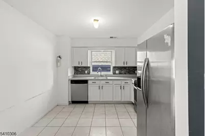 457 Irvine Turner Blvd #2, Newark, NJ 07108 - Photo 9