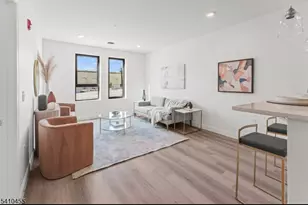 273 E Kinney St, Newark, NJ 07105 - Photo 1