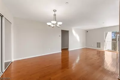 90 Crestview Ln, Mount Arlington, NJ 07856 - Photo 5