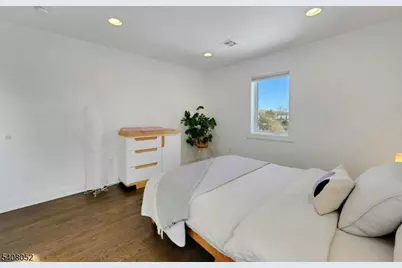 270 Main St #D, Millburn Twp., NJ 07041 - Photo 17