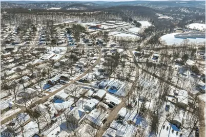 127 W End Ave, Hopatcong, NJ 07843 - Photo 31