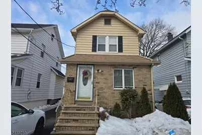 725 Schuyler Ave, Lyndhurst Township, NJ 07071 - Photo 1