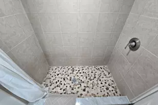 725 Schuyler Ave, Lyndhurst Township, NJ 07071 - Photo 19