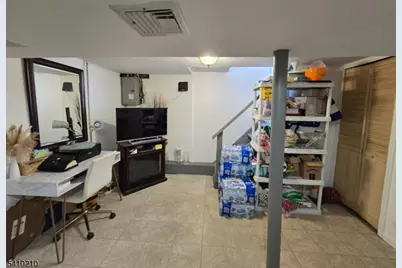 725 Schuyler Ave, Lyndhurst Township, NJ 07071 - Photo 13