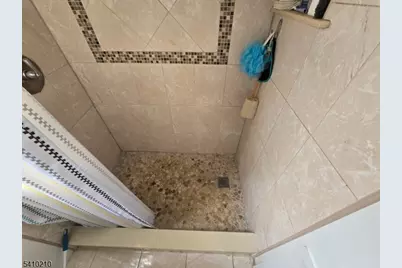 725 Schuyler Ave, Lyndhurst Township, NJ 07071 - Photo 27