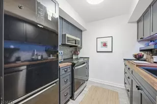 103 River Rd, Nutley Twp., NJ 07110 - Photo 9