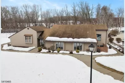 39 Oriole Ter, Hampton Township, NJ 07860 - Photo 25