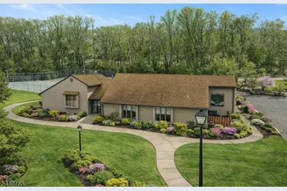 39 Oriole Ter, Hampton Township, NJ 07860 - Photo 21