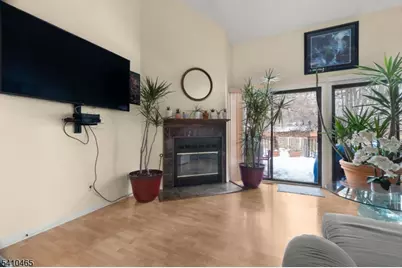 39 Oriole Ter, Hampton Township, NJ 07860 - Photo 9