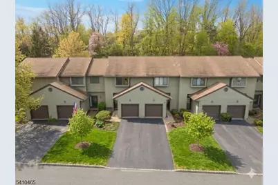 39 Oriole Ter, Hampton Township, NJ 07860 - Photo 1