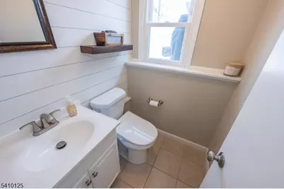 7 Carlson Pl, Parsippany, NJ 07034 - Photo 25